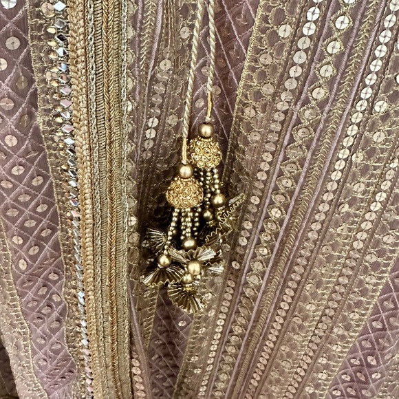 NWT embroidered 3 piece outfit - Picture 4 of 6